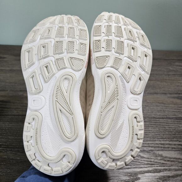 Brooks Adrenaline GTS 24 Women's Run/Walk Road Coconut/Rose Gold/ White Size 7.5 - Picture 16 of 16